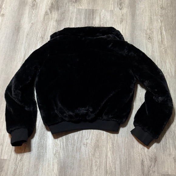 Ambience Outerwear Women's Black Faux Fur Soft Fluffy Jacket‎ sz Large Full Zip - Picture 5 of 7
